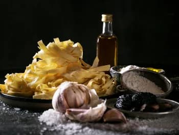 Fresh truffles with fettuccine - 350×265