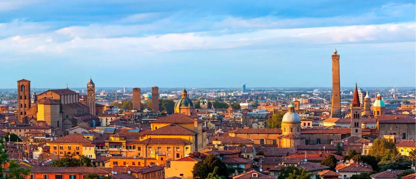 Best Cooking classes in Bologna Feature Image - 1390x600