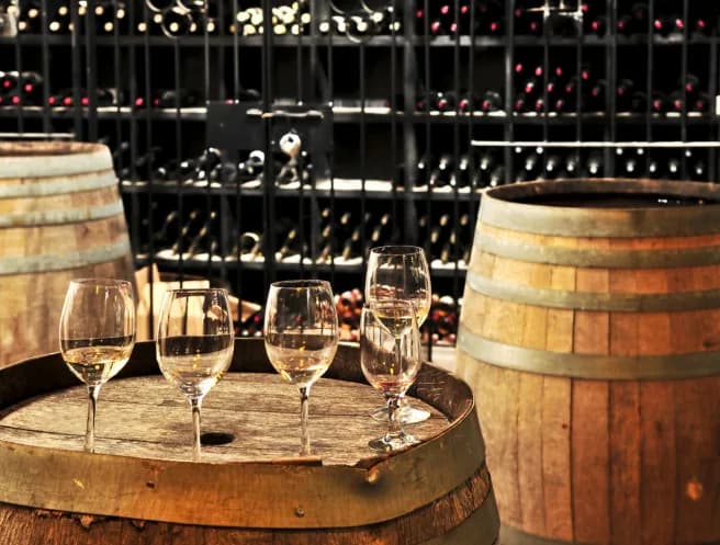 Wine in glasses - 350×265 (8)