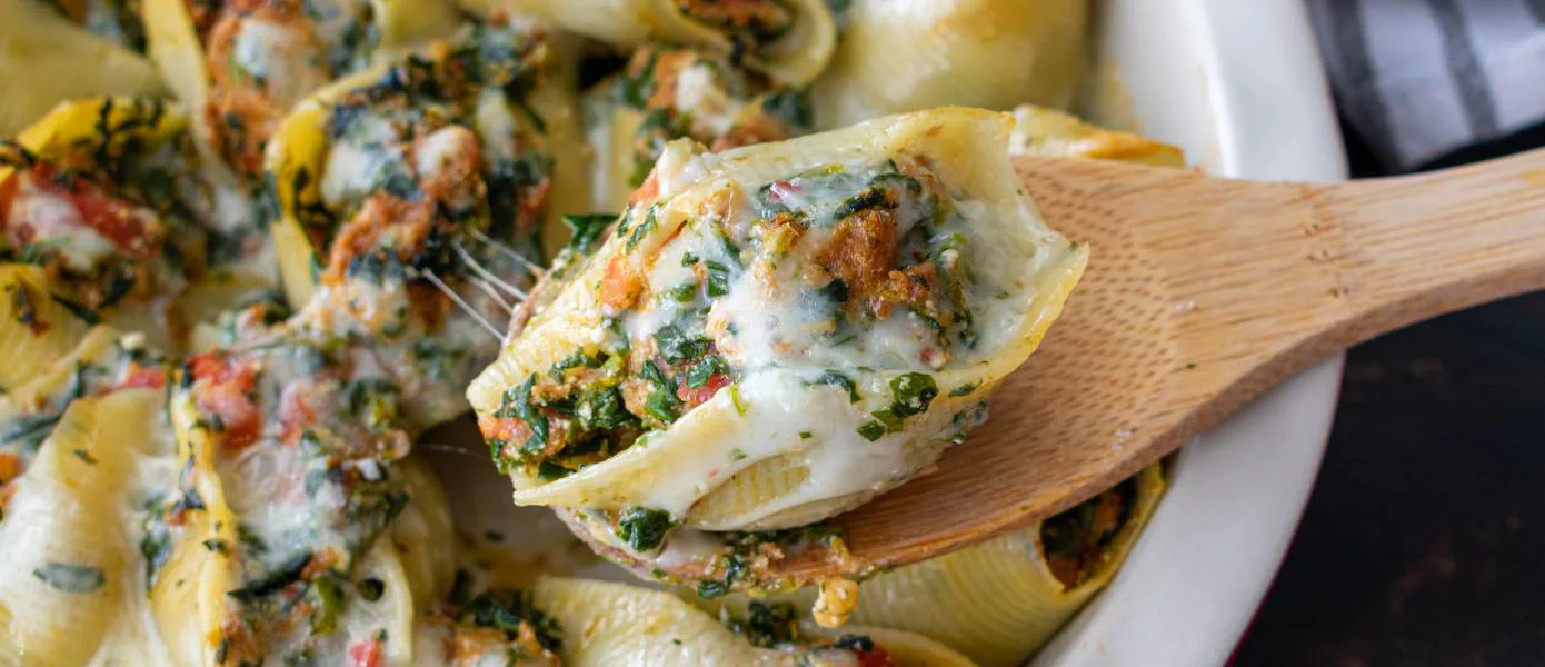chicken stuffing stuffed shells Recipe Feature Image - 1390x600