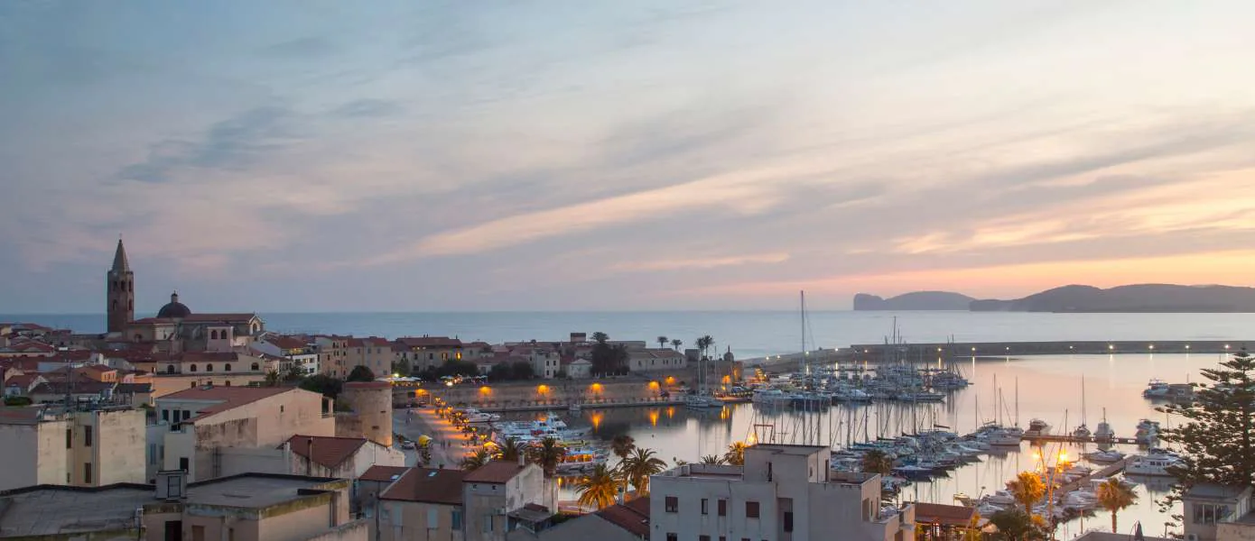 Best Wine Tastings in Alghero Feature Image - 1390x600